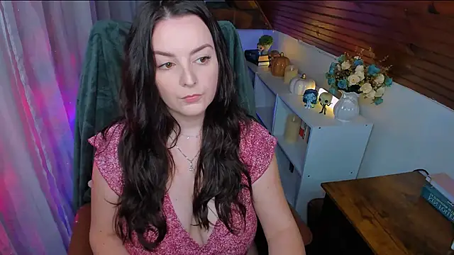 ErinMarshall online show from 25, 11, 2025