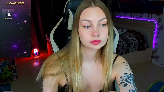 BiMolly online show from 3, 12, 2025