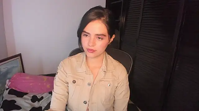 mia collins x online show from 11, 9, 2025