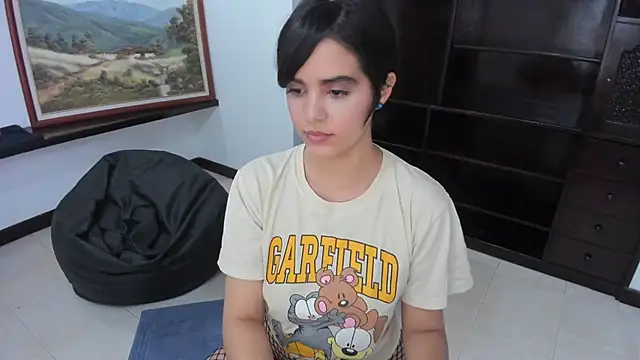 mia collins x online show from 10, 2, 2025