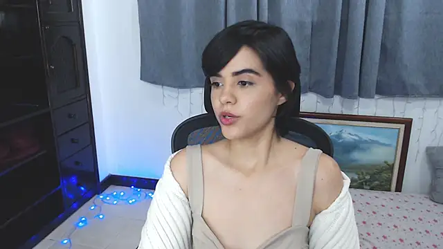 mia collins x online show from 8, 6, 2026