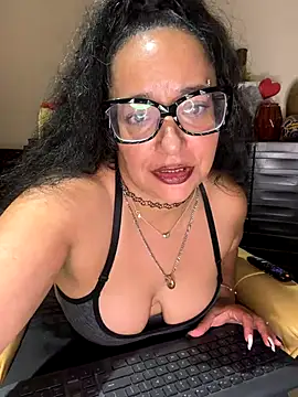 PichyPrettyPussy online show from 11, 11, 2025