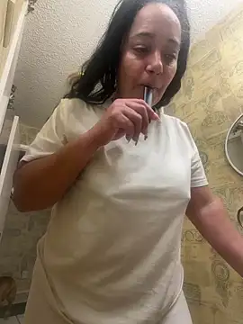 PichyPrettyPussy online show from 3, 2, 2026