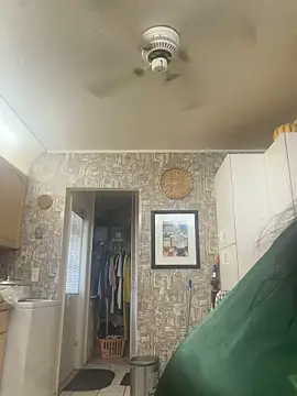 PichyPrettyPussy online show from 22, 12, 2025