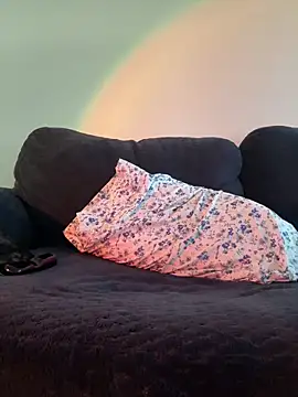 Cute crystal online show from 24, 10, 2025