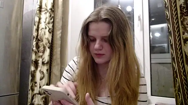 Snapshot of -MimmiLissa- chatting on 24, 11, 2025 -MimmiLissa- online show from 24, 11, 2025