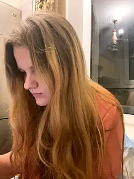 Snapshot of -MimmiLissa- chatting on 8, 11, 2025 -MimmiLissa- online show from 8, 11, 2025