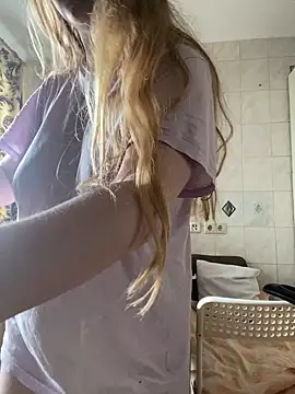 Snapshot of -MimmiLissa- chatting on 12, 9, 2025 -MimmiLissa- online show from 12, 9, 2025