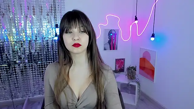 Snapshot of ElizaMild chatting on 7, 2, 2025 ElizaMild online show from 7, 2, 2025