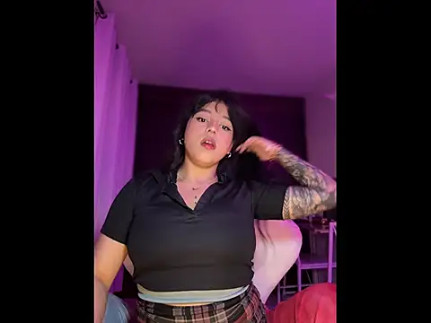 Naiara sex online show from 10, 11, 2025