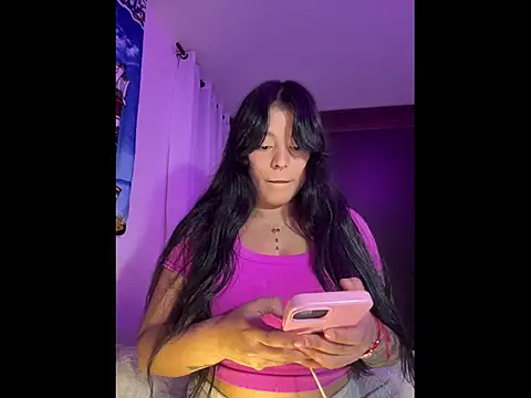 Naiara sex online show from 3, 11, 2025