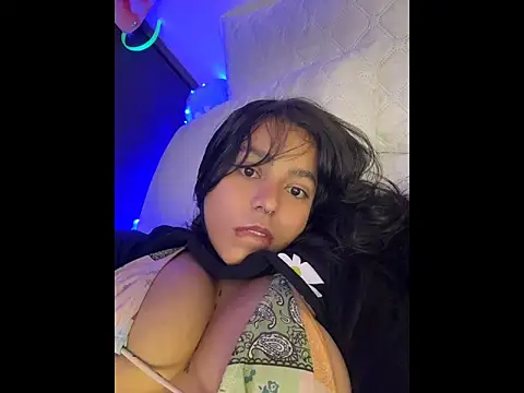 Naiara sex online show from 23, 5, 2026