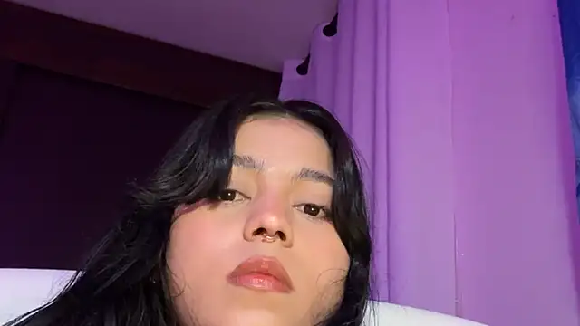 Naiara sex online show from 29, 10, 2025