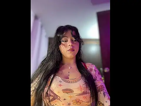 Naiara sex online show from 8, 11, 2025