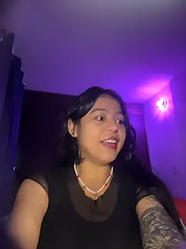 Naiara sex online show from 11, 3, 2026