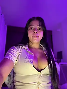 Naiara sex online show from 29, 11, 2025