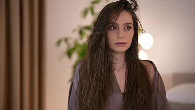 DoviaClaire online show from 23, 9, 2025