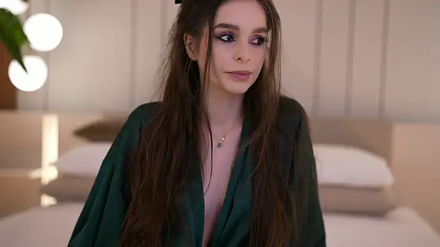 DoviaClaire online show from 21, 12, 2025