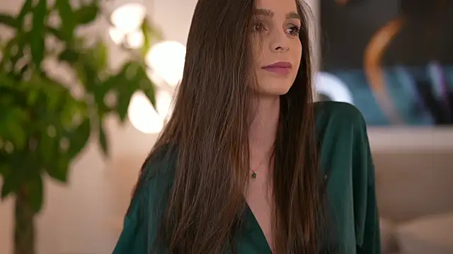 DoviaClaire online show from 26, 9, 2025