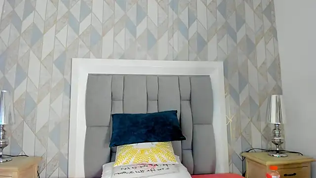 Princsgirl  online show from 3, 2, 2026