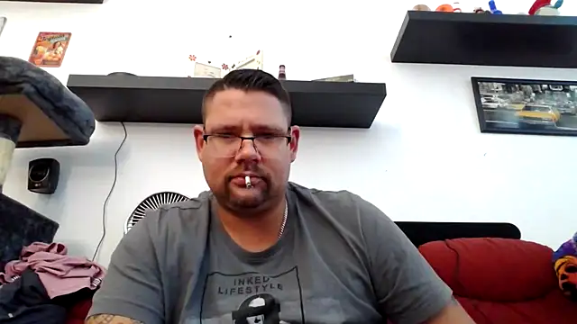 sexykevin17cm online show from 13, 11, 2025