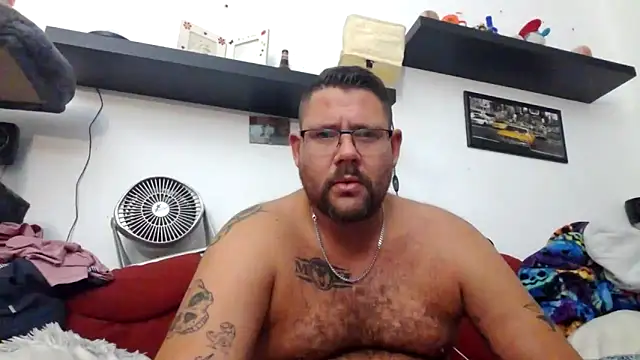 sexykevin17cm online show from 11, 11, 2025