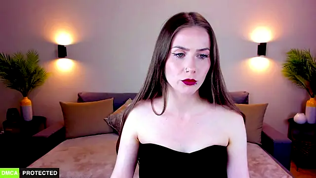 TheWoman   online show from 28, 4, 2026