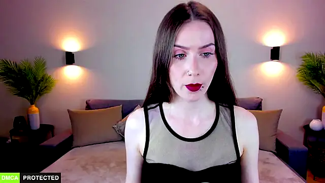 TheWoman   online show from 20, 4, 2026