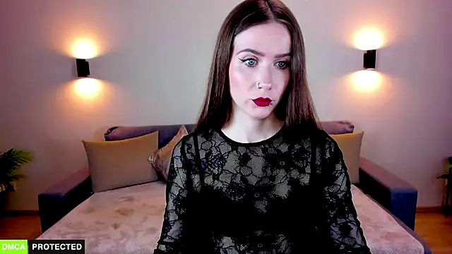 TheWoman   online show from 1, 12, 2025