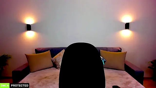 TheWoman   online show from 1, 10, 2025