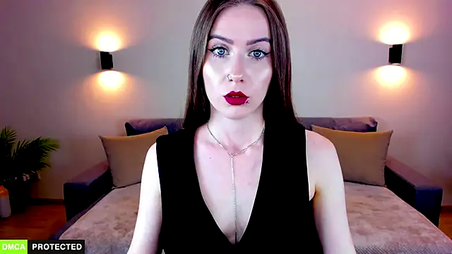 TheWoman   online show from 25, 9, 2025