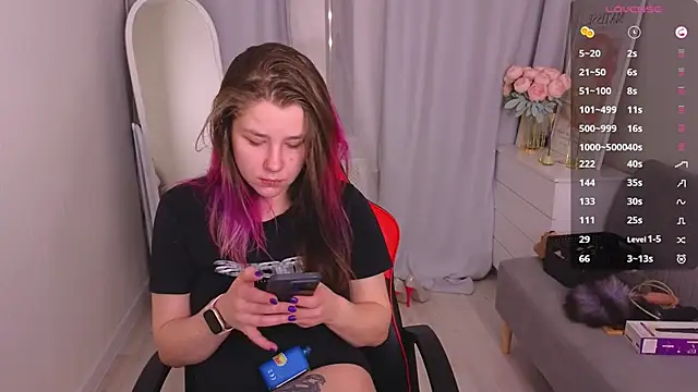 Mira Falls online show from 10, 10, 2025