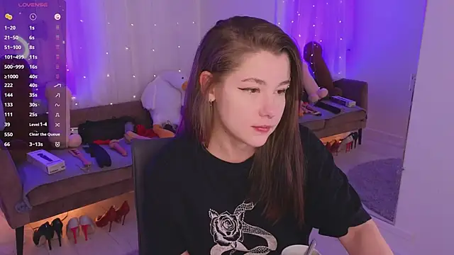 Mira Falls online show from 16, 12, 2025