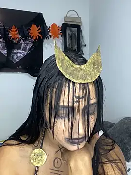 Snapshot of Shantal_Lovee chatting on 31, 10, 2025 Shantal Lovee online show from 31, 10, 2025