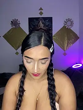 Shantal Lovee online show from 14, 2, 2026