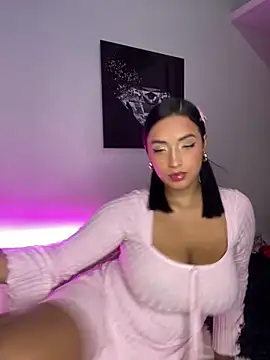 Snapshot of Shantal_Lovee chatting on 21, 3, 2025 Shantal Lovee online show from 21, 3, 2025