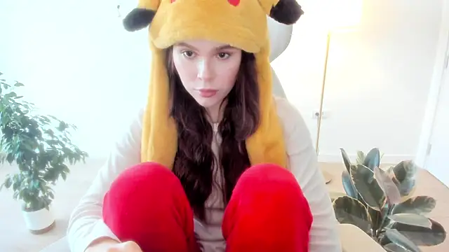 Snapshot of Pokemeboy chatting on 26, 11, 2025 Pokemeboy online show from 26, 11, 2025