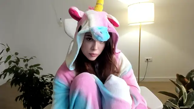 Snapshot of Pokemeboy chatting on 21, 11, 2025 Pokemeboy online show from 21, 11, 2025