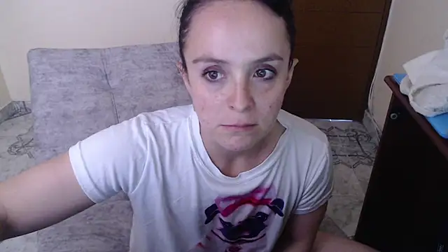 Snapshot of antara_hotgirl chatting on 19, 6, 2026 antara hotgirl online show from 19, 6, 2026
