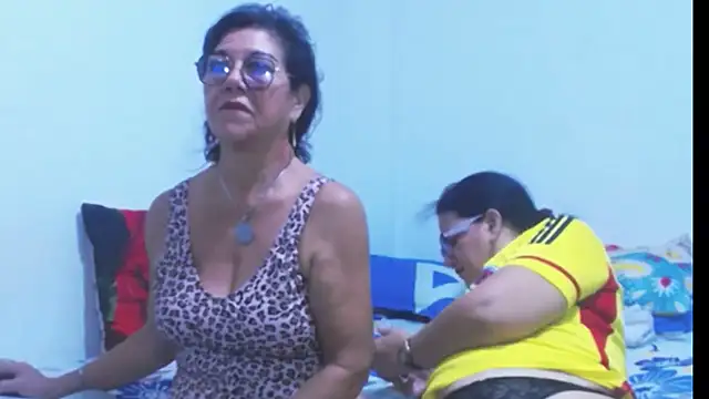 Snapshot of sexycristina_2 chatting on 23, 6, 2026 sexycristina 2 online show from 23, 6, 2026