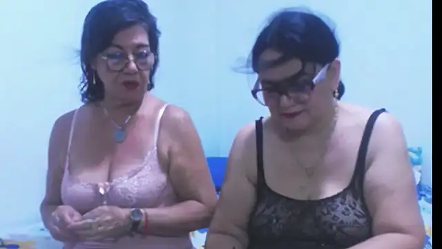 Snapshot of sexycristina_2 chatting on 26, 6, 2026 sexycristina 2 online show from 26, 6, 2026