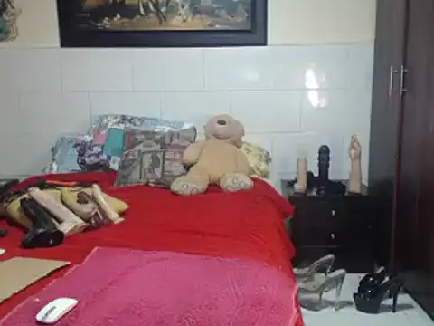 RobertaHott online show from 7, 2, 2026