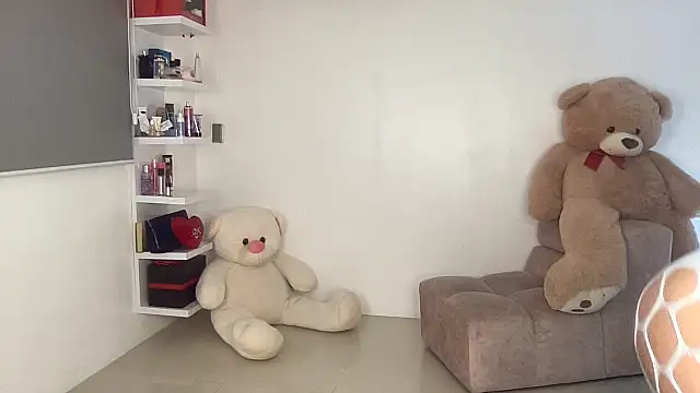 Michell simons online show from 2, 3, 2025