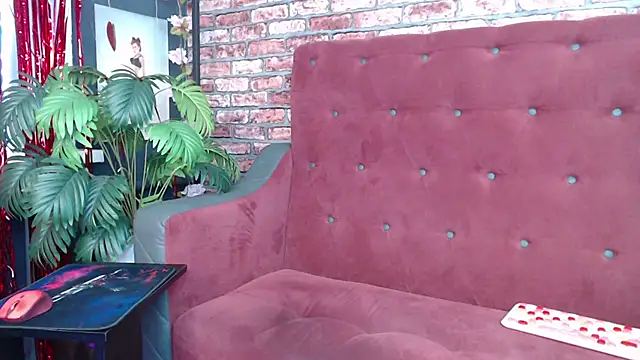 Snapshot of MommyMila84 chatting on 9, 5, 2026 MommyMila84 online show from 9, 5, 2026