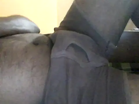 Snapshot of Indianguymohan chatting on 8, 11, 2025 Indianguymohan online show from 8, 11, 2025