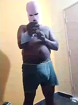 Snapshot of Indianguymohan chatting on 25, 10, 2025 Indianguymohan online show from 25, 10, 2025