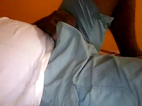 Snapshot of Indianguymohan chatting on 17, 9, 2025 Indianguymohan online show from 17, 9, 2025