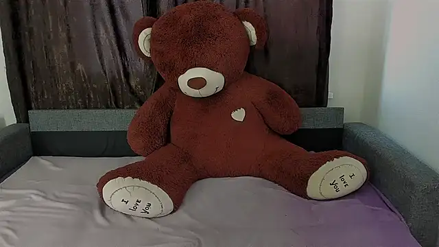 gwenBest online show from 3, 3, 2025