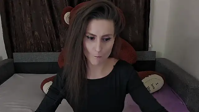 gwenBest online show from 3, 3, 2025