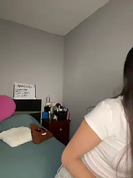 Snapshot of Sammy_pink chatting on 8, 3, 2025 Sammy pink online show from 8, 3, 2025